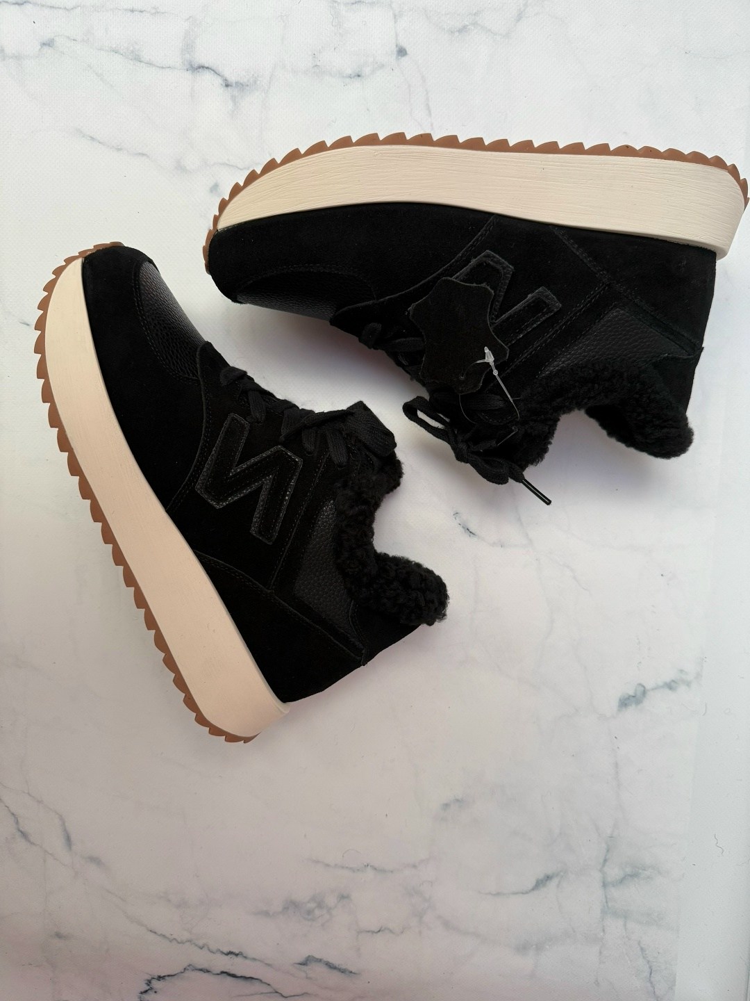 ,женские кроссовки,зимние кроссовки,теплые кроссовки,зимние кроссовки женские