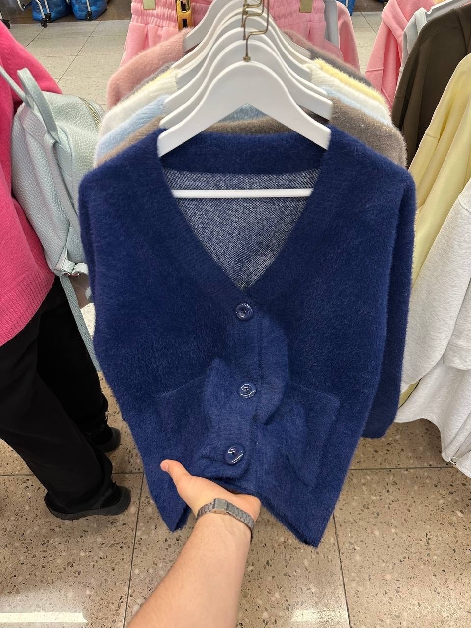 жилет вязаный,трикотажный жилет,женский вязаный жилет,жилетка женская,жилет шерстяной