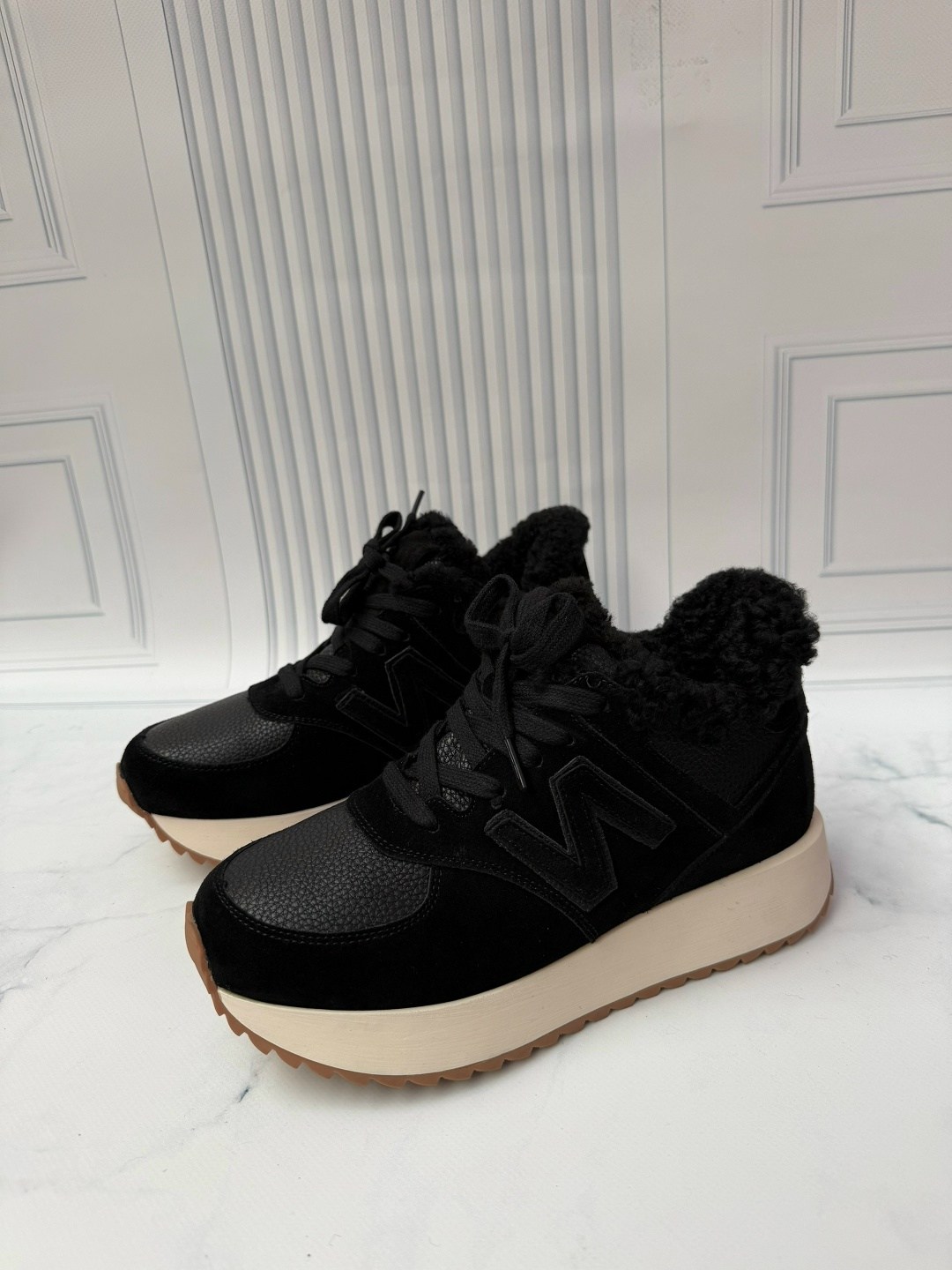 ,женские кроссовки,зимние кроссовки,теплые кроссовки,зимние кроссовки женские