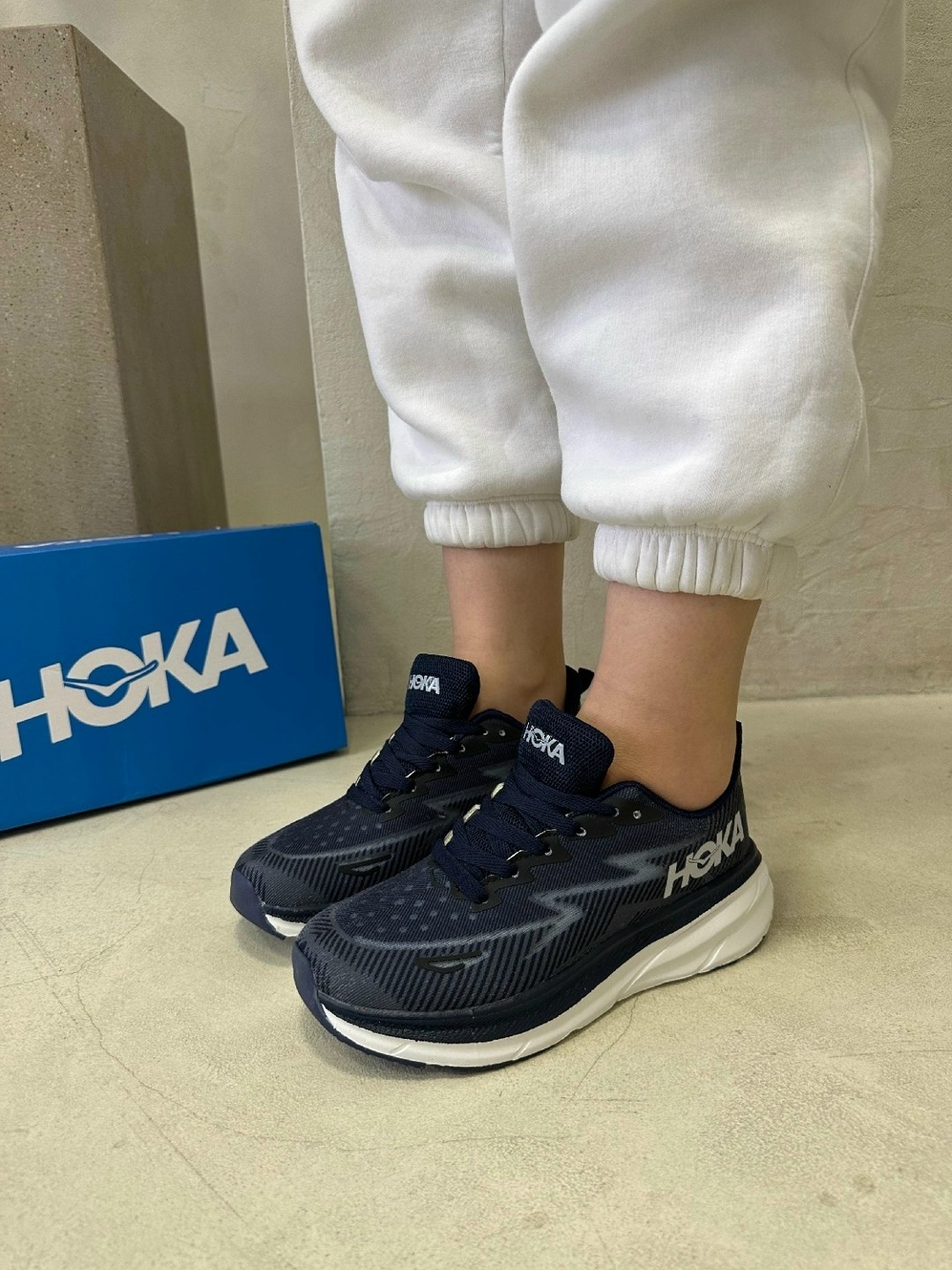 кроссовки,кроссовки hoka,женские кроссовки,спортивная ,спортивные кроссовки