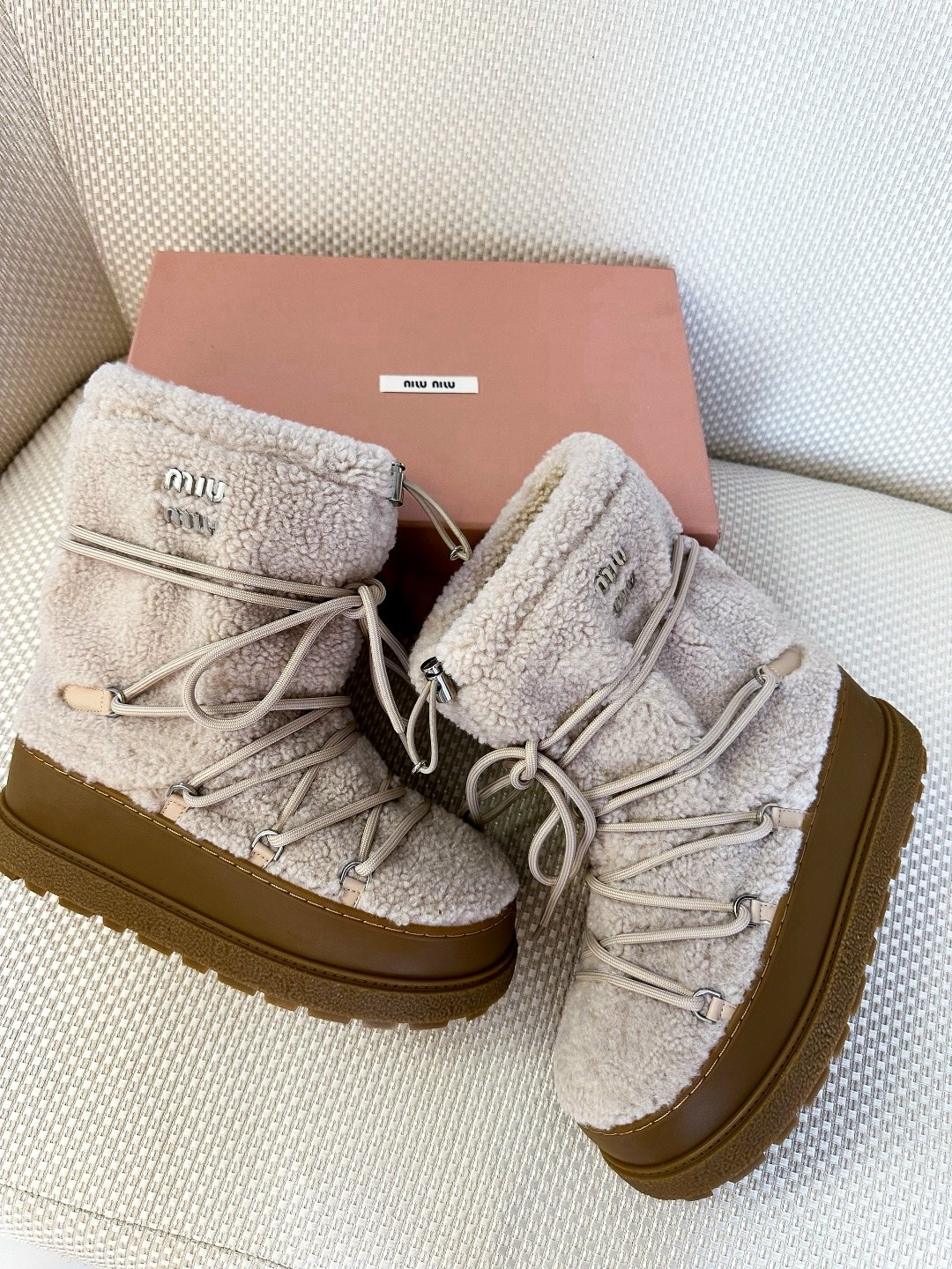 ,зимняя  женская,зимние сапоги,дутики зимние женские,теплые сапоги