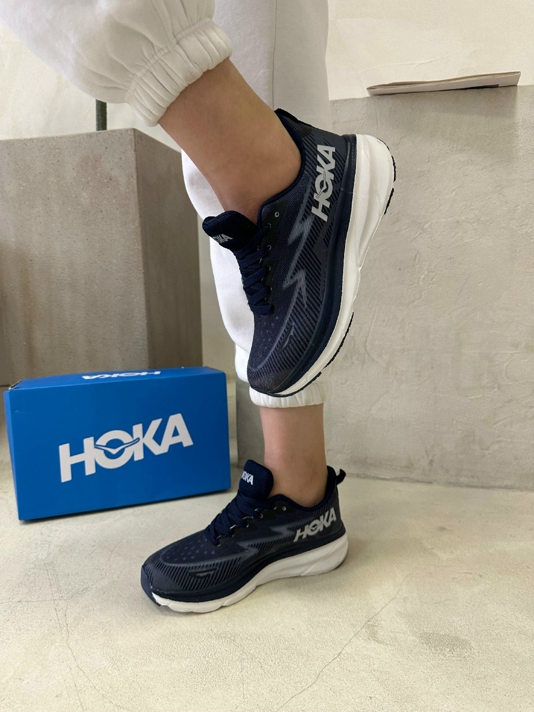 кроссовки,кроссовки hoka,женские кроссовки,спортивная ,спортивные кроссовки