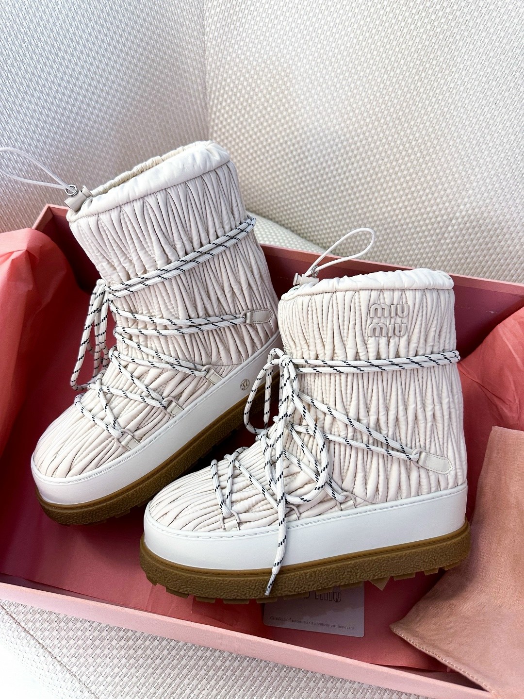 ,луноходы женские,короткие сапоги,зимняя женская ,женские дутики