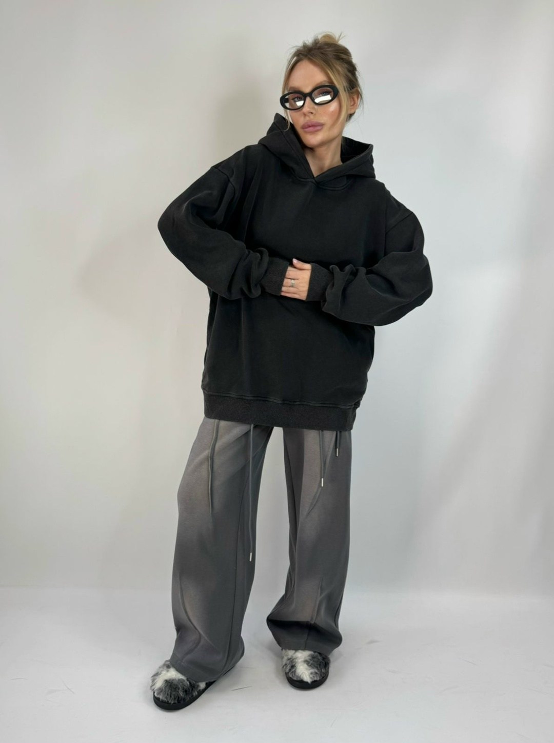 толстовки оверсайз,стиль оверсайз,оверсайз худи,толстовка с капюшоном оверсайз,оверсайз костюм