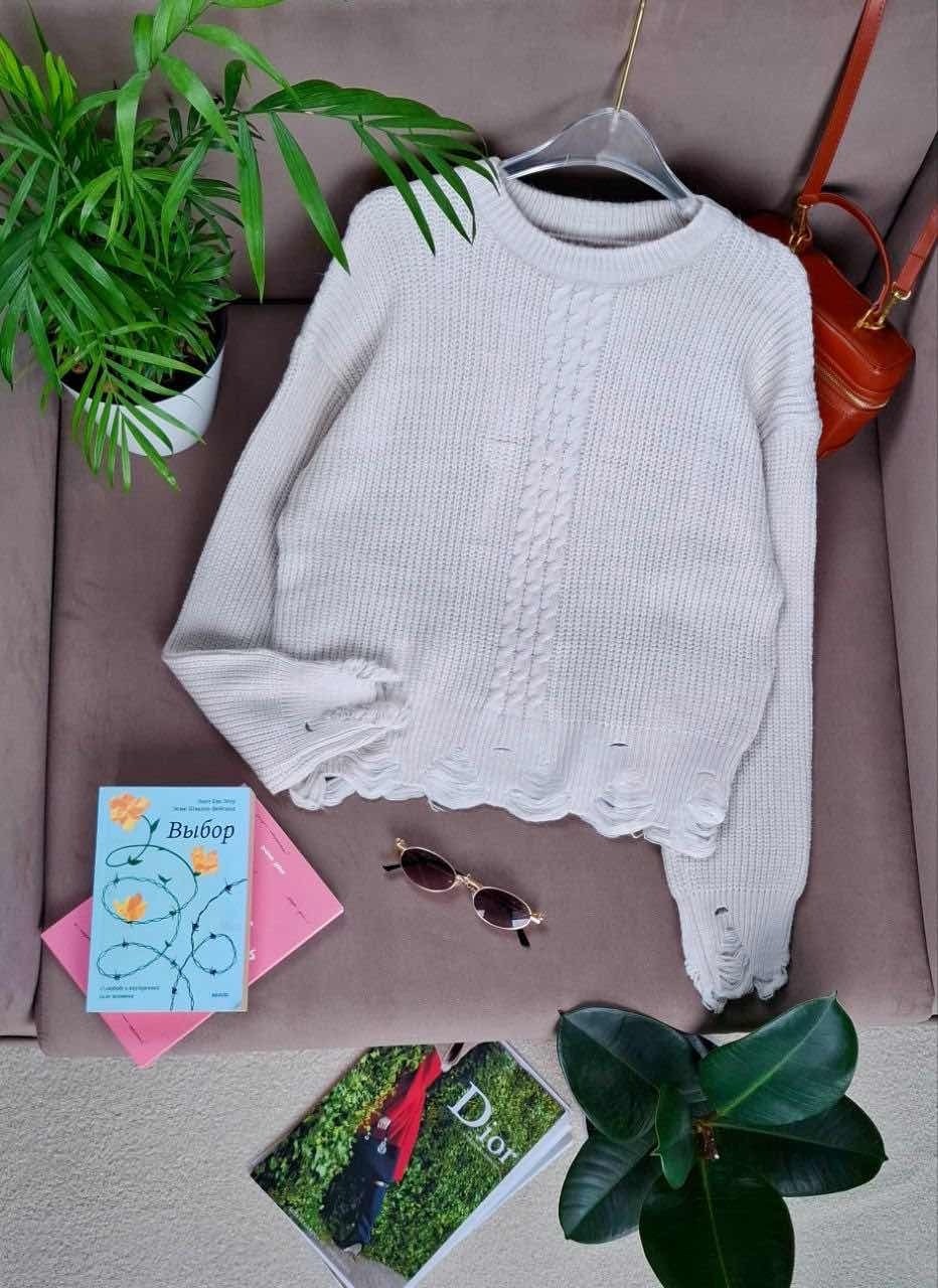 салатовый рваный свитер,вязаная дырявая кофта,рваные свитера,модные свитера,свитер с дырками