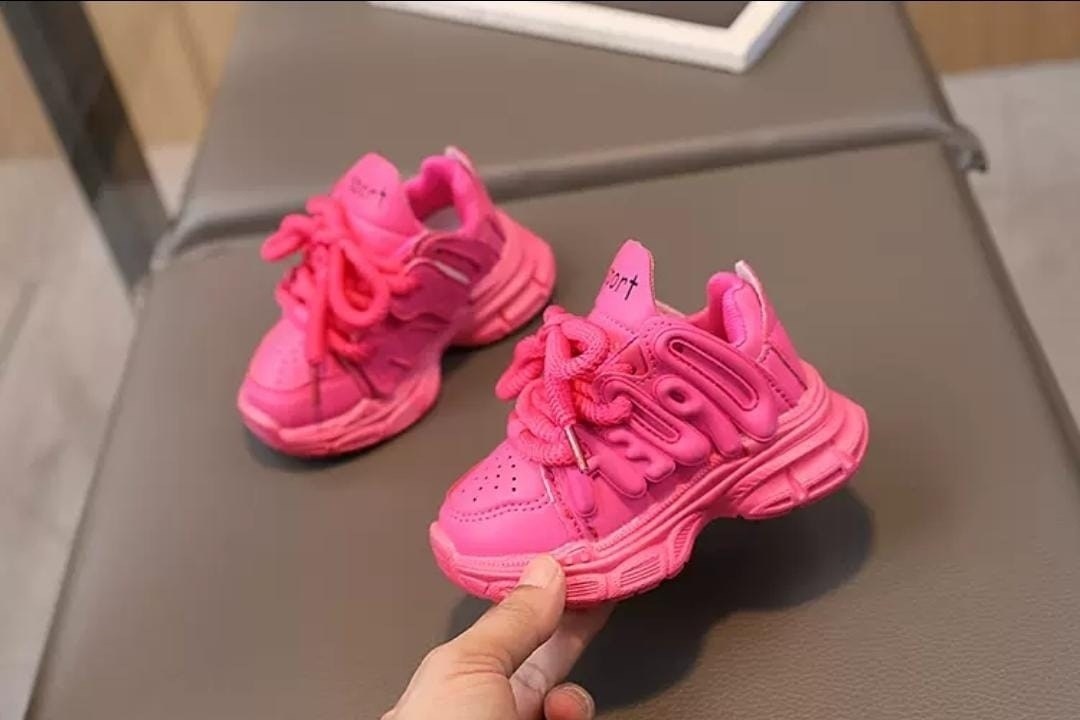 детские кроссовки,кроссовки для девочек,детские кроссовки для девочек,кроссовки для малыша,кроссовки для девочек и мальчиков