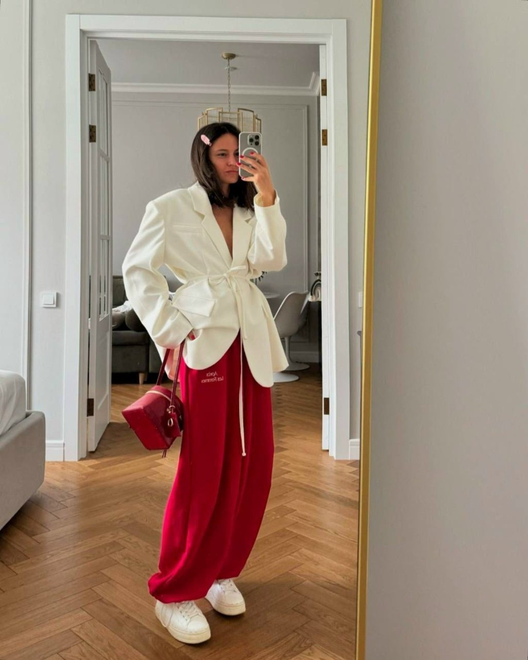 элегантные пальто,белый пиджак оверсайз,модное пальто,пальто с поясом,пальто женские