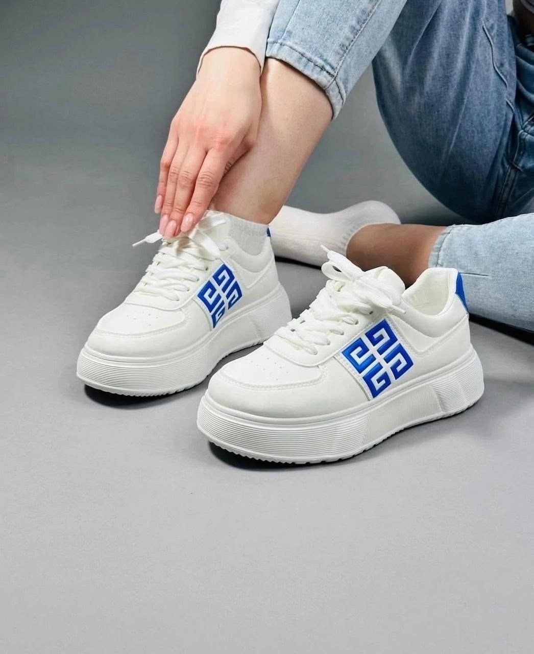 ,кроссовки женскиe,белые кроссовки,белые женские кроссовки,кроссовки для женщин