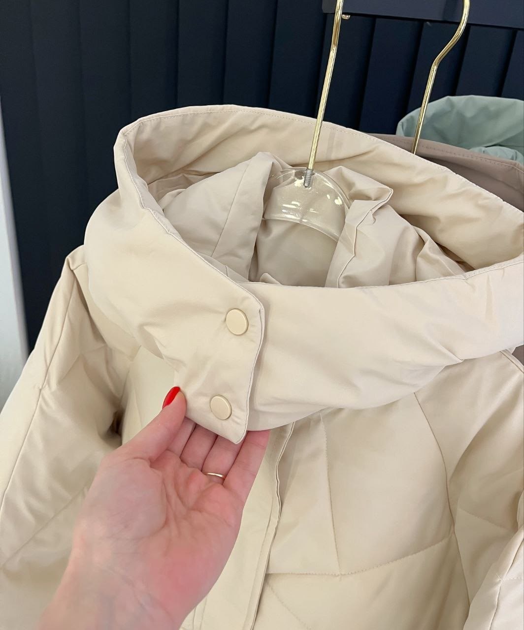 удлиненная куртка,стильные пуховики,куртка женская,пуховик,зимние куртки