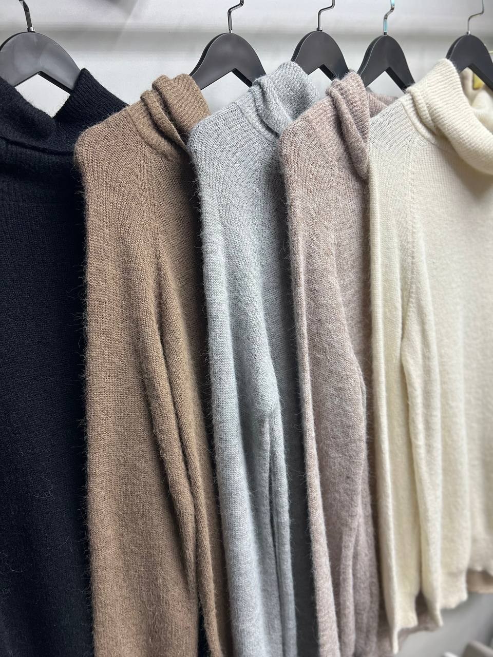 модные свитера,бежевый джемпер,свитер кашемировый джемпер,свитер,женские свитера