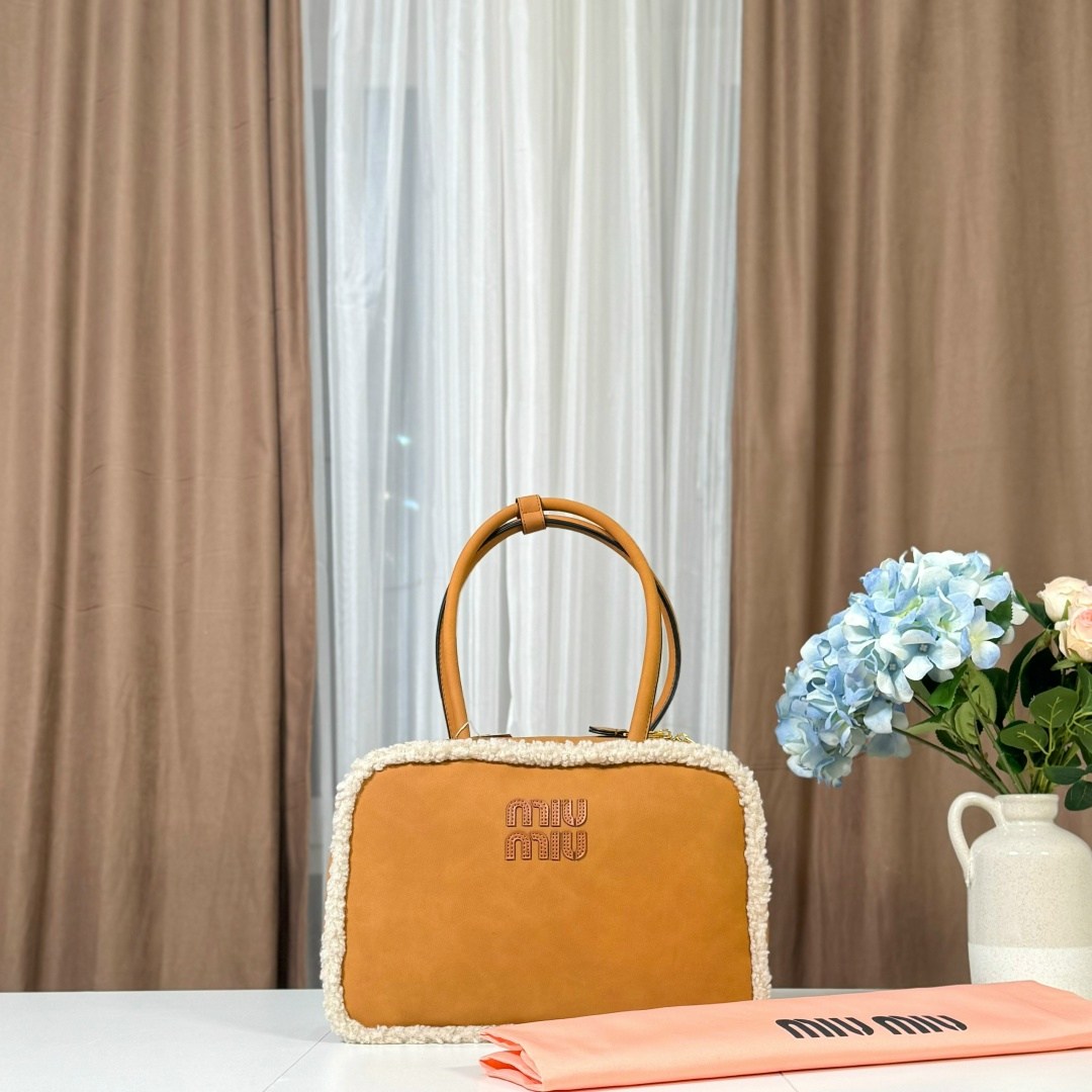 сумка,сумки женская,сумка модная женская,модная сумка,сумки женская сумка