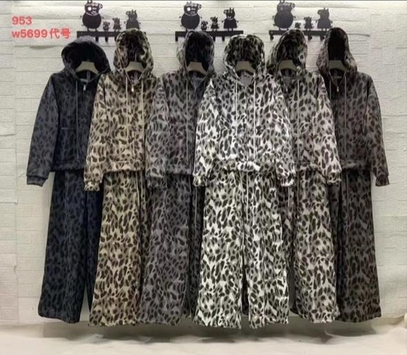 леопардовые костюмы,костюм леопард,костюм женский леопард,костюм леопардовый женский,женский костюм на флисе