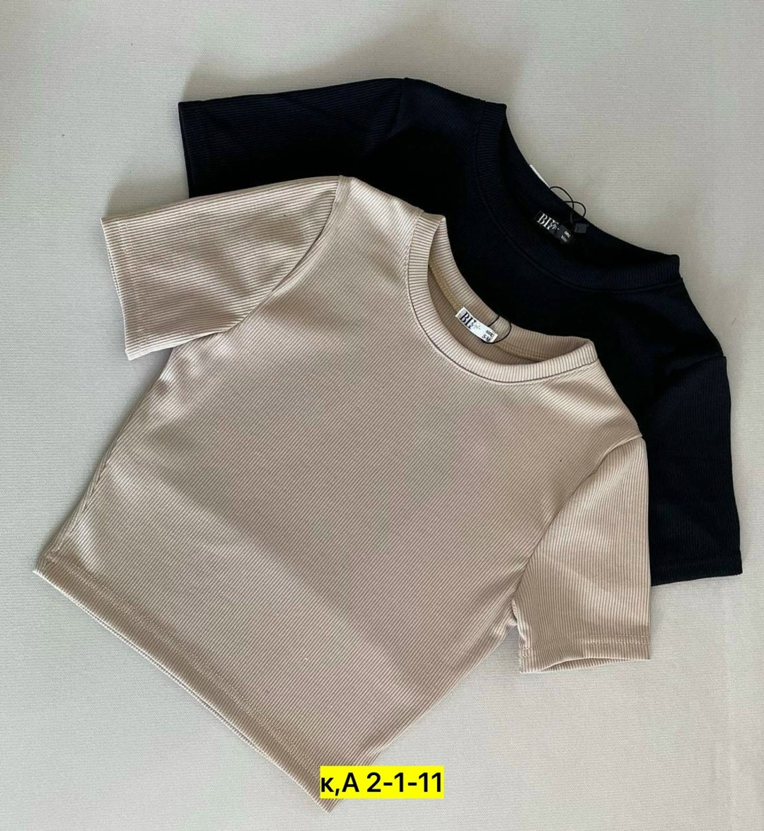 кроп топ,,укороченные топы,топик,укороченная футболка