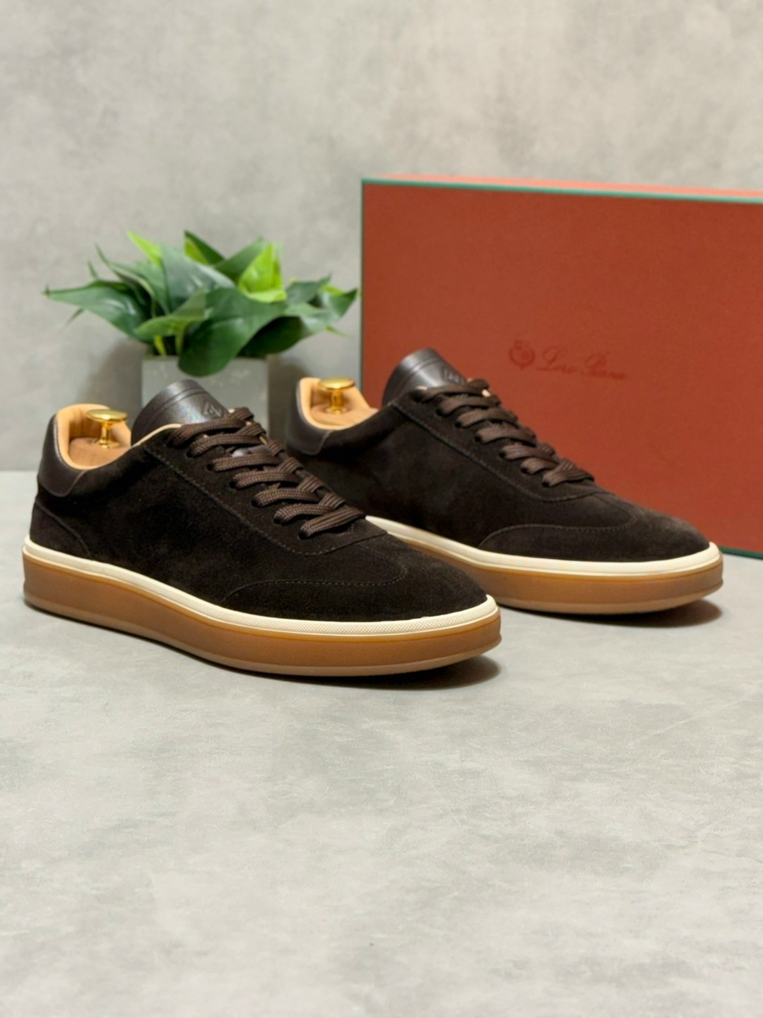 ,кеды из натуральной кожи и замши,кеды замшевые,замшевые кроссовки,кроссовки loro piana