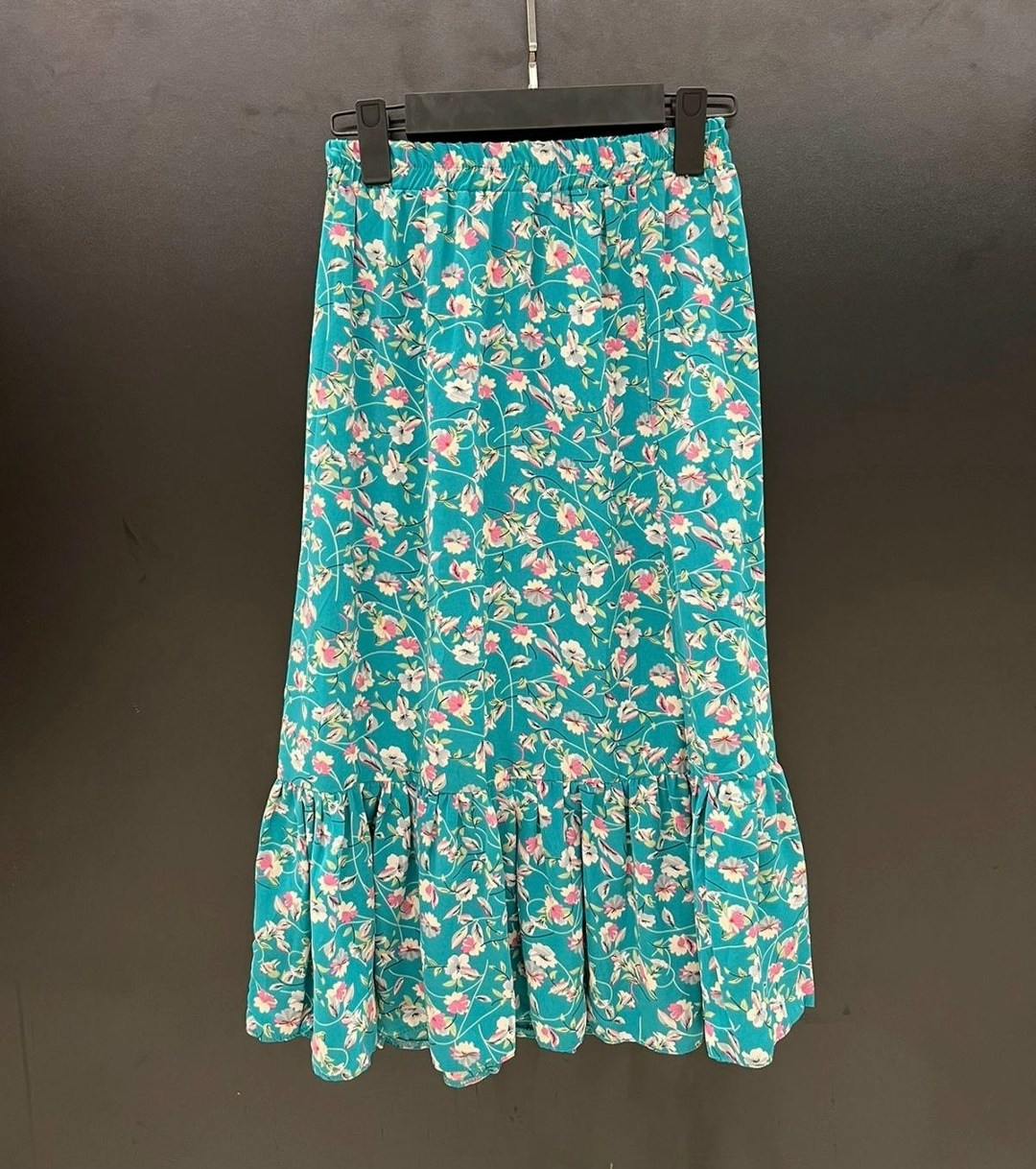 юбка,женская юбка,юбка с цветочным принтом,юбка средней длины,шифоновая юбка