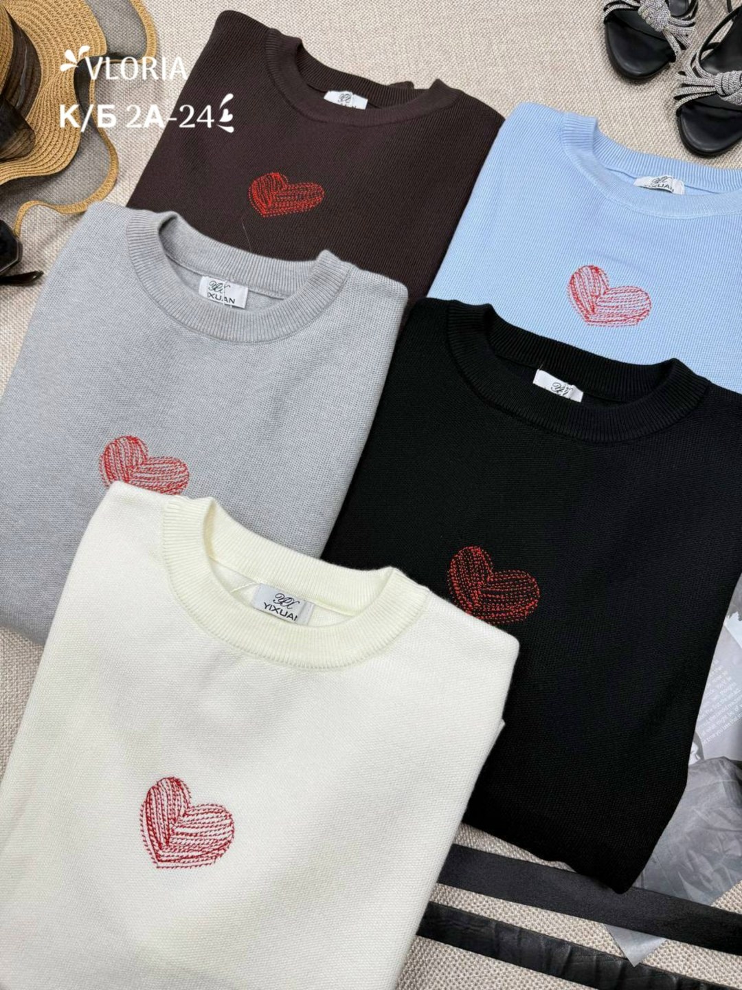 свитер оверсайз с сердцами,свитер оверсайз с сердечками,свитер оверсайз с сердечками удлиненный,свитер длинный оверсайз с сердечками,свитер женский оверсайз с сердечками