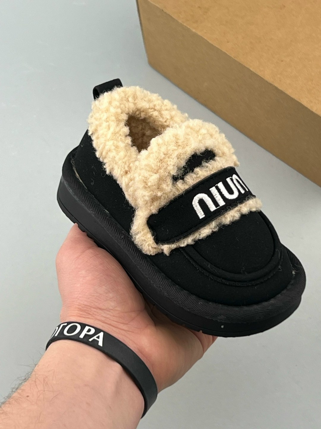 ,меховая , теплая,теплые тапочки, детская