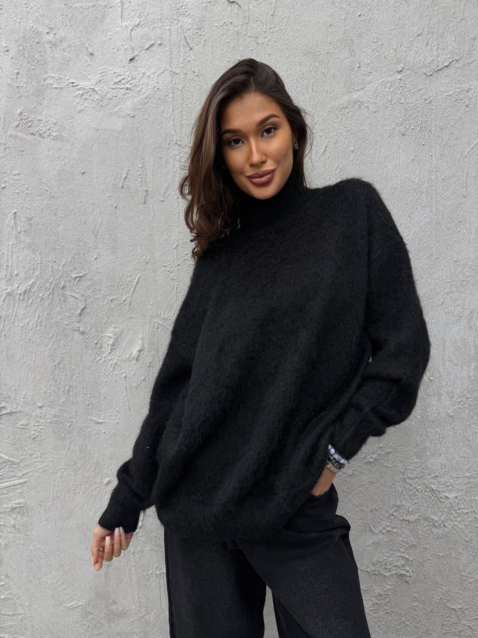 свитер женский черный,кофта с горлом,свитер с горлом,черный свитер,черный свитер оверсайз