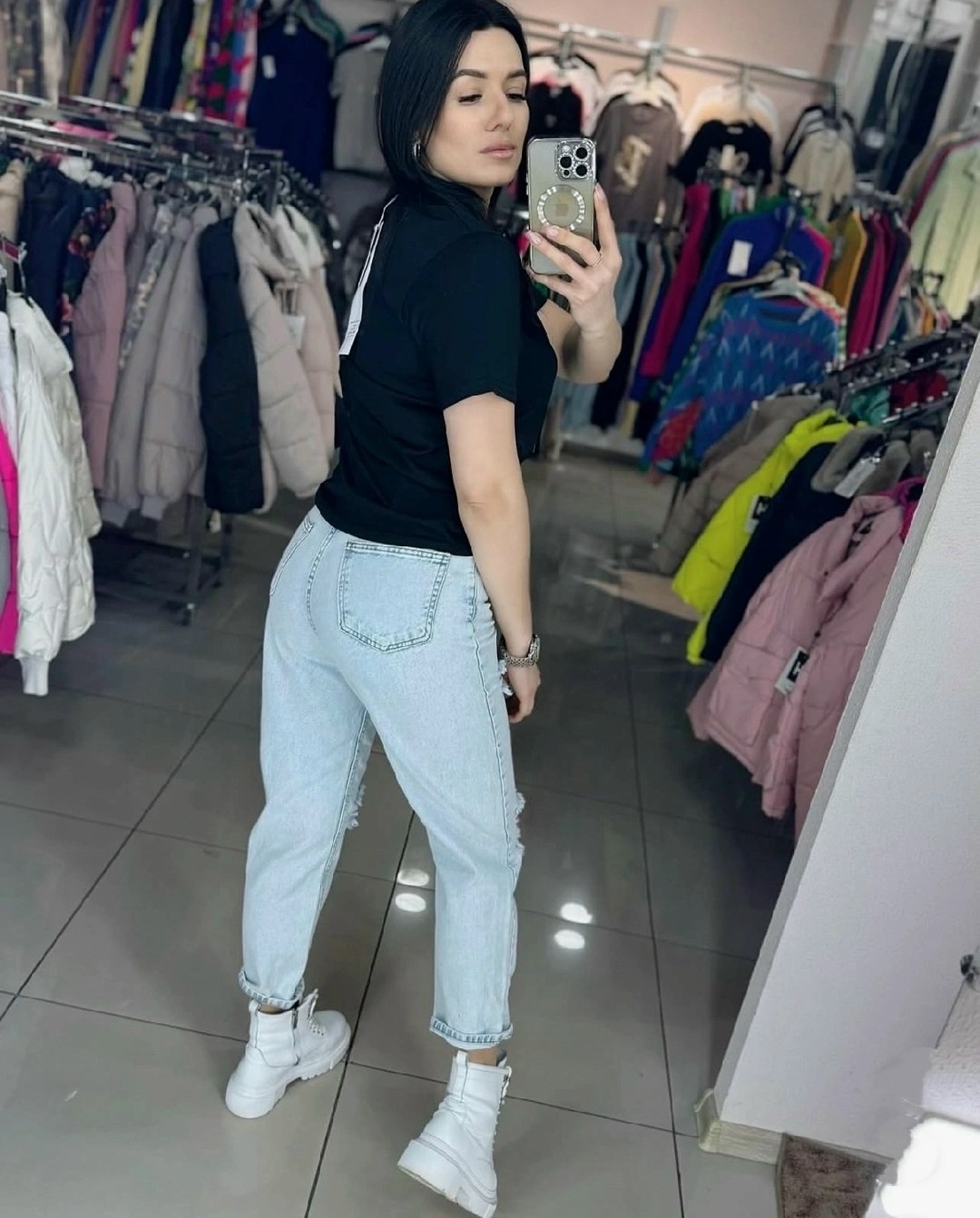 ,футболка женская,джинсы женские,футболке