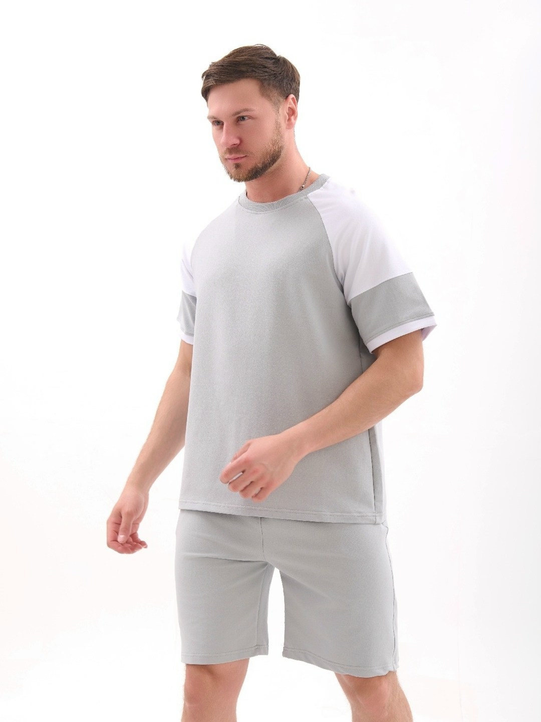 мужской костюм серый,костюмы для мужчин,костюм серый,мужские костюмы,спортивные костюм