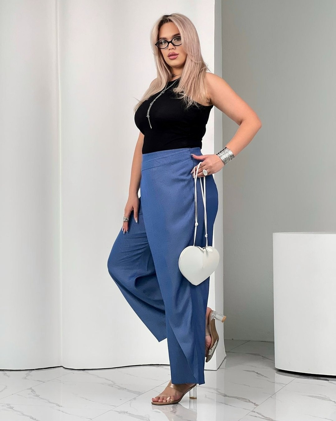 брюки новинки,брюки свободного кроя,женские широкие брюки,одежда брюки,брюки серые