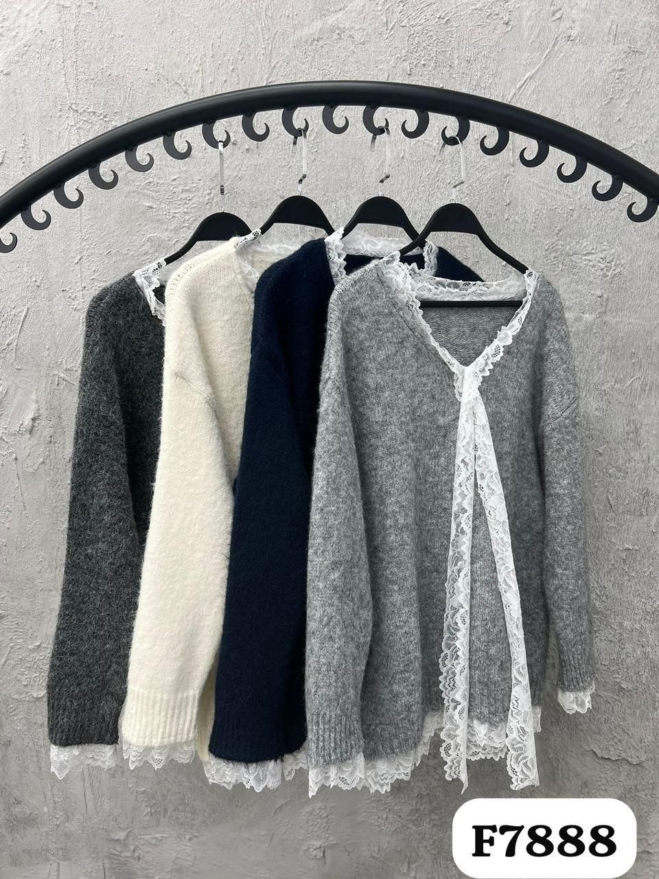 джемпер с кружевом,модные свитера,вязаные свитера,свитер с кружевом,вязаный пуловер