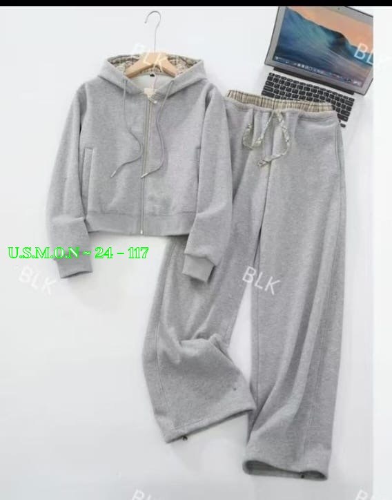 спортивные костюмы на флисе,спортивные костюмы женские,спортивные костюмы,женский спортивный костюм на флисе,трикотажные костюмы