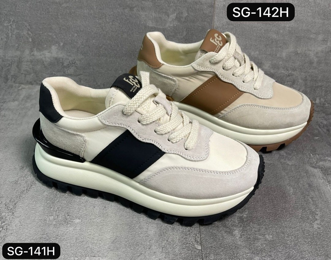 женские кроссовки,,бежевые кроссовки,спортивная ,кроссовки закрытые