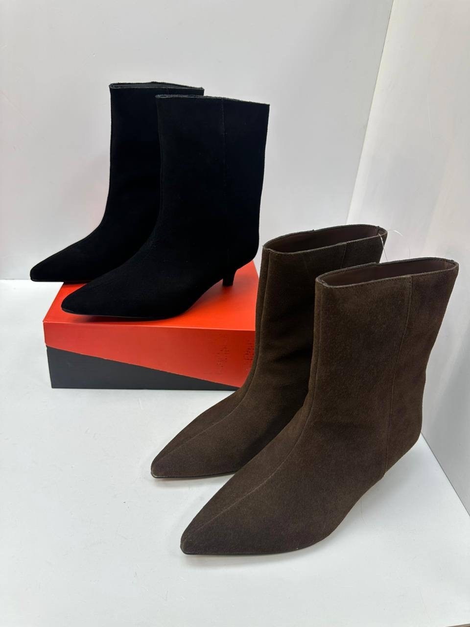 замшевые женские ботильоны с острым носком на,замшевые ботильоны,женские ботильоны с острым носком,,ботильоны женские