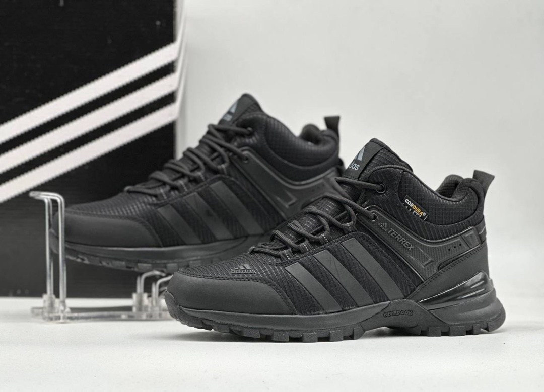 зимние кроссовки adidas,кроссовки adidas terrex зимние,кроссовки зимние мужские adidas,кроссовки мужские adidas,кроссовки adidas climaproof