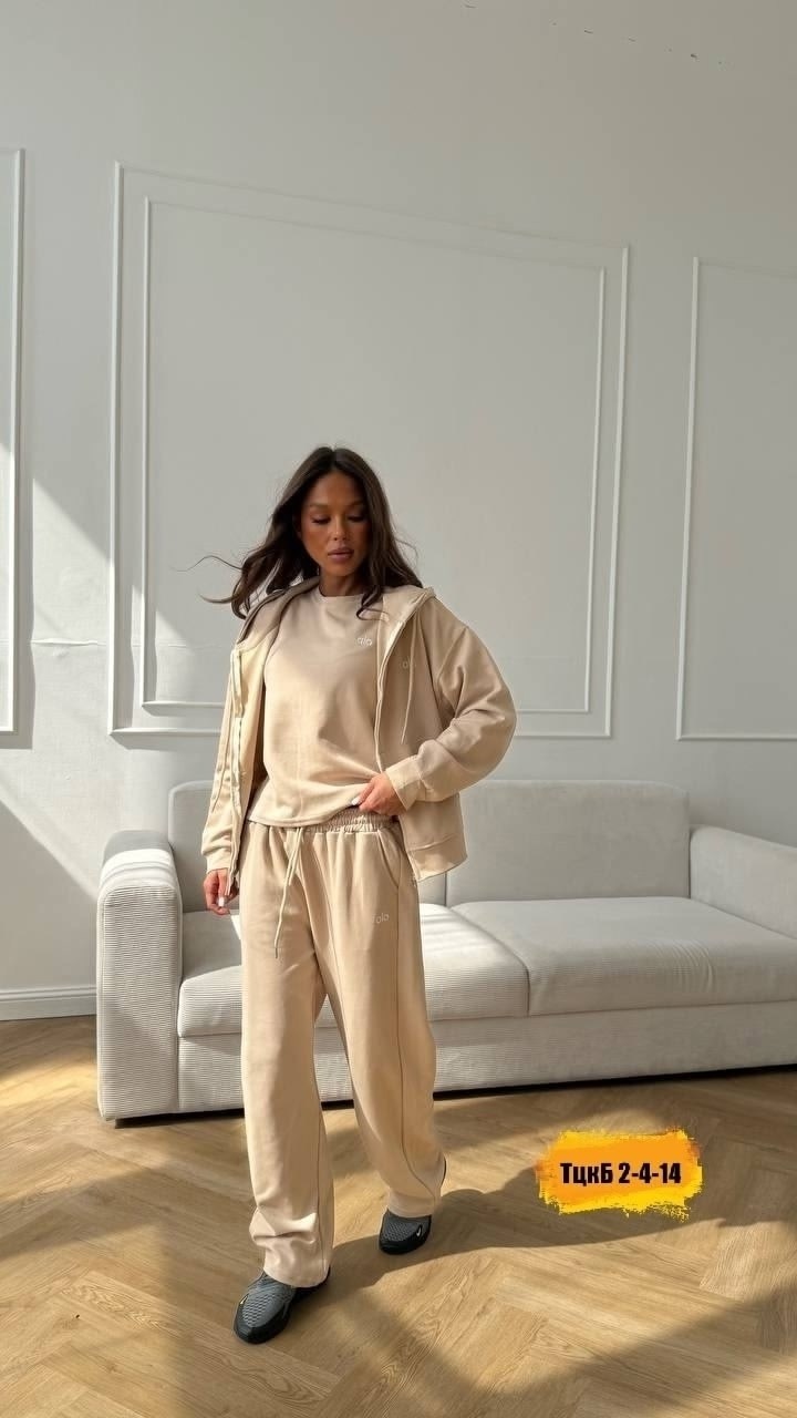 костюмы спортивные женские,костюмы двойки,стильные костюмы,спортивные костюмы двойка,спортивные костюмы