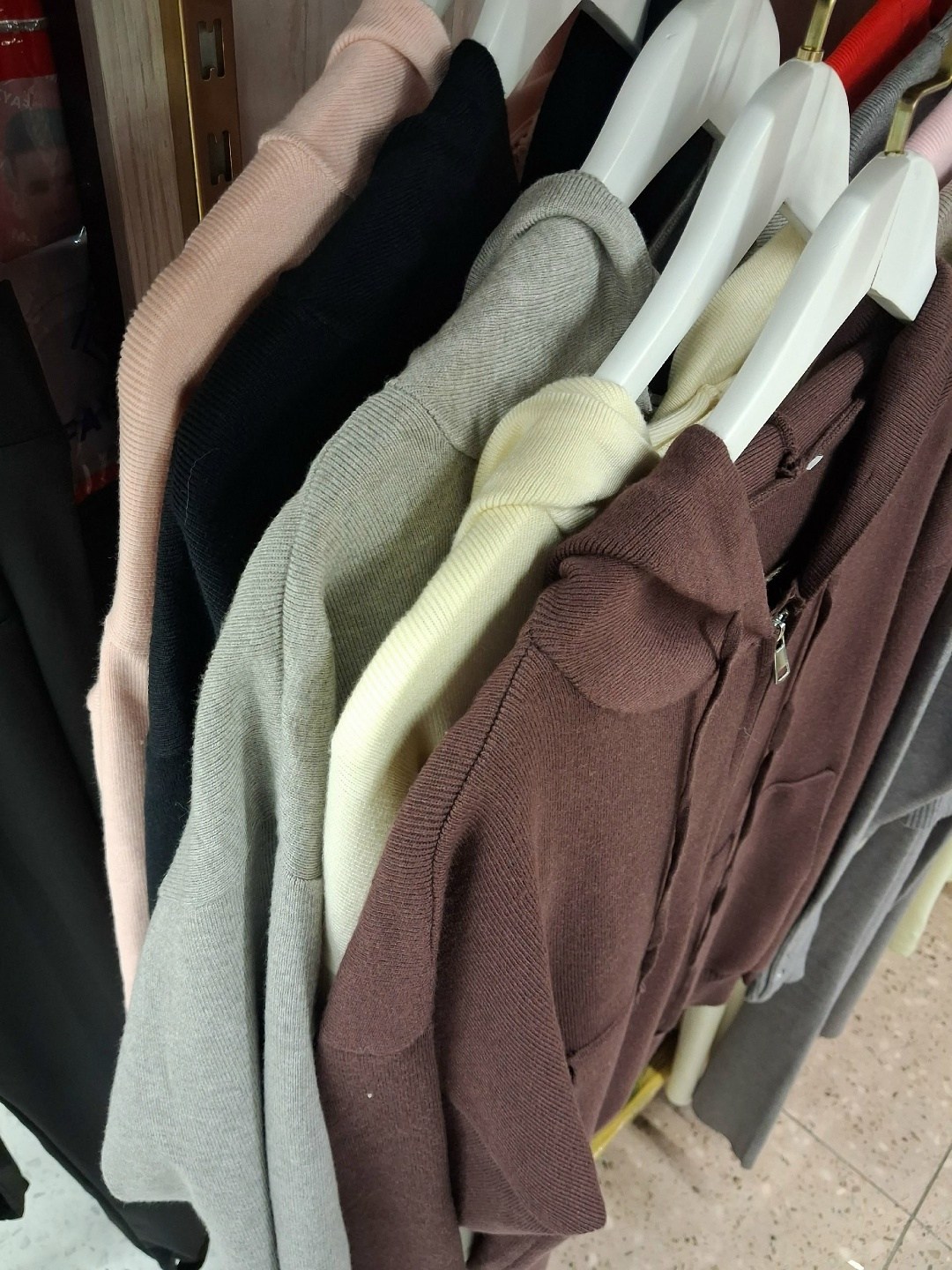 костюм кашемир,трикотажные костюмы,костюм на флисе,костюм со штанами,костюм из кашемира