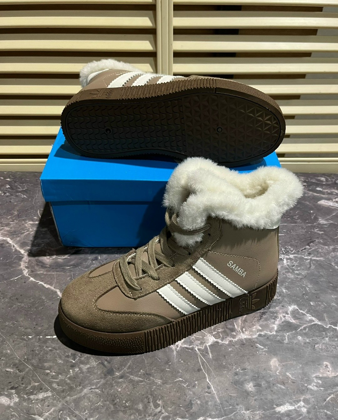 ,кроссовки женские зимние с мехом,спортивная ,кроссовки женские зимние,кроссовки высокие