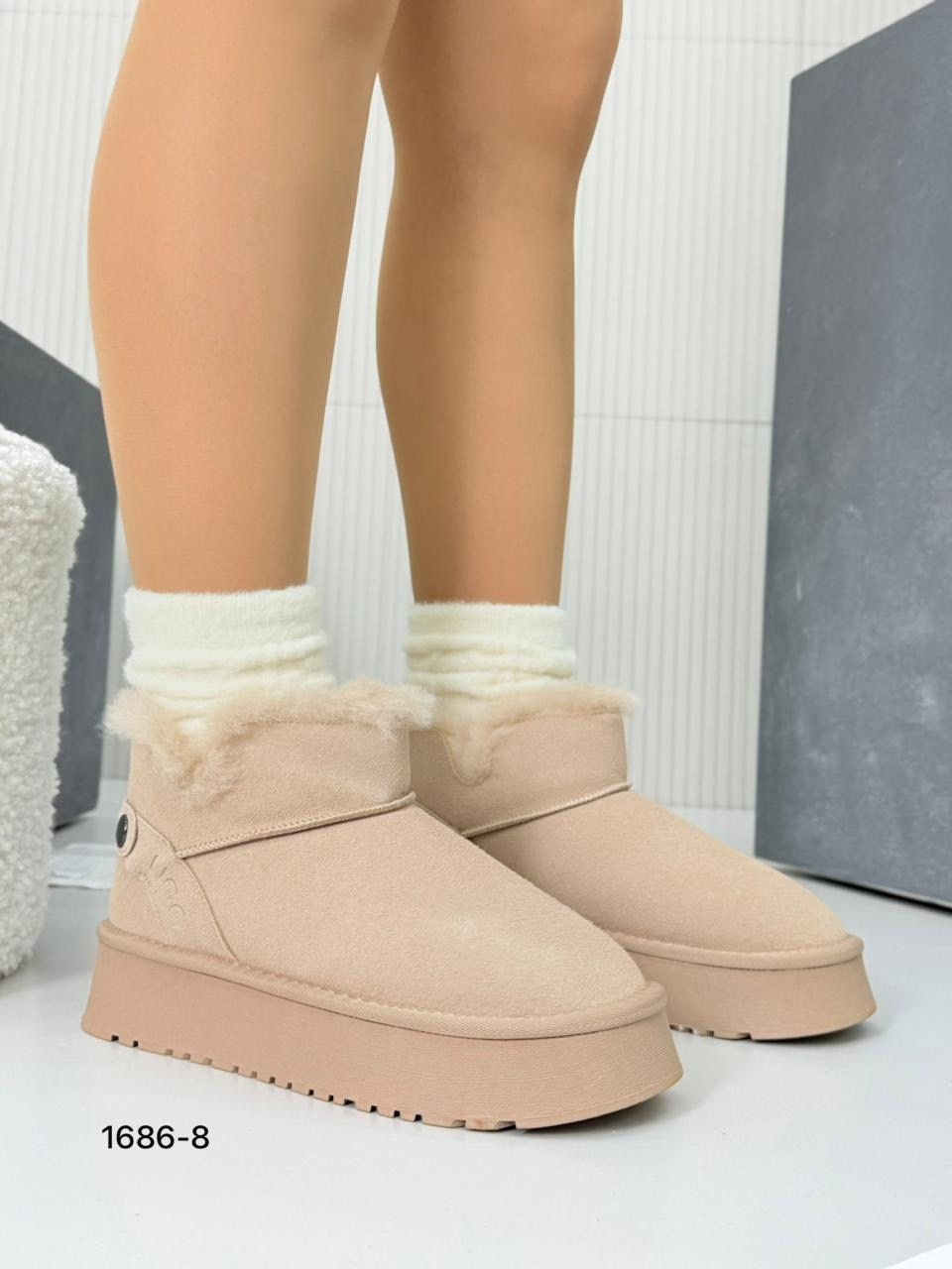 ,угги женские,женские угги зимние,зимние угги короткие на платформе с мехом,женская зимняя