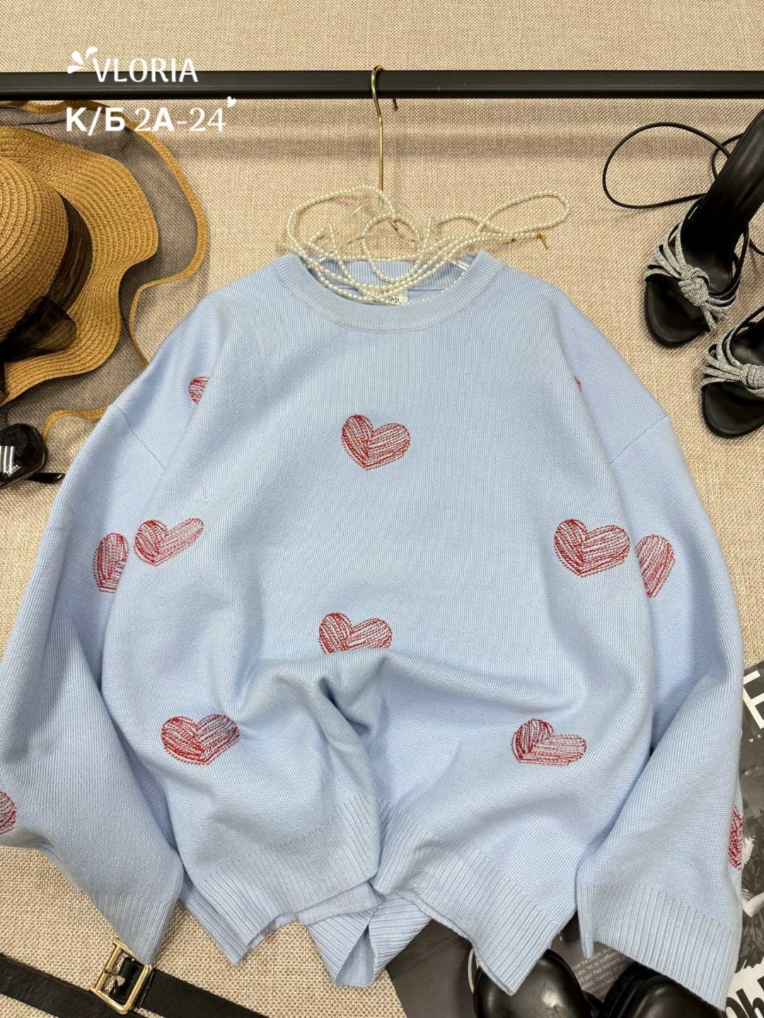 свитер оверсайз с сердцами,свитер оверсайз с сердечками,свитер оверсайз с сердечками удлиненный,свитер длинный оверсайз с сердечками,свитер женский оверсайз с сердечками