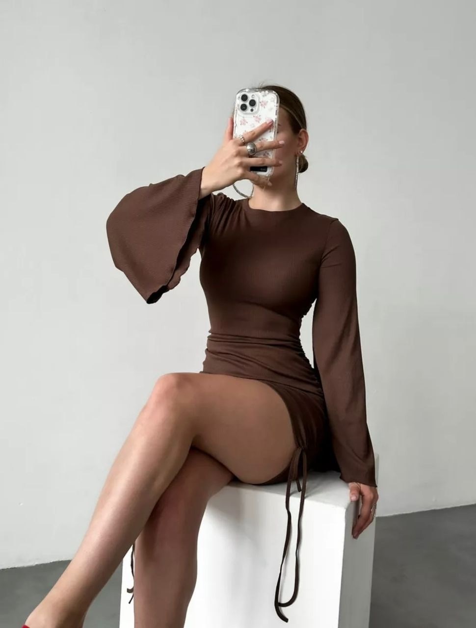 короткое платье лапша с завязками,короткое платье лапша,платье лапша с завязками,рукава платья,платье женская