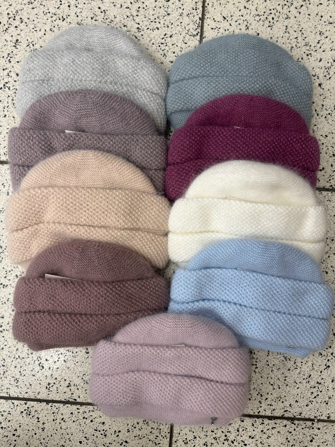 женская зимняя вязаная шапка из ангоры,шапка женская из ангоры,шапка для женщин,женская шапка зимняя,шапка вязаная из ангоры