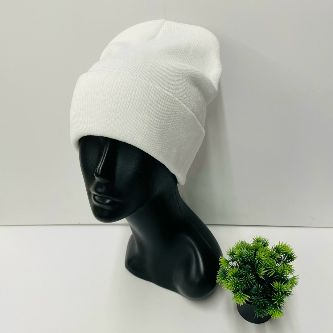 белая шапка,шапка бини,шапка женская,шапка трикотажная,шапка зимняя белая