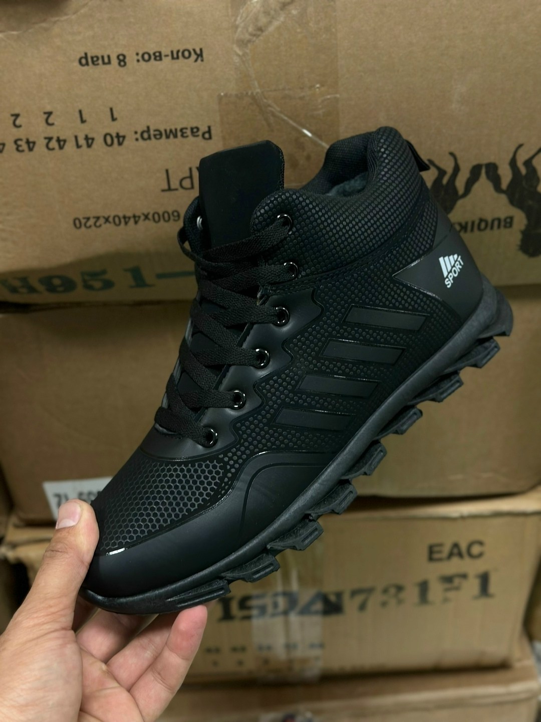 кроссовки adidas зимние,,кроссовки зимние мужские adidas,мужские зимние кроссовки,кроссовки adidas