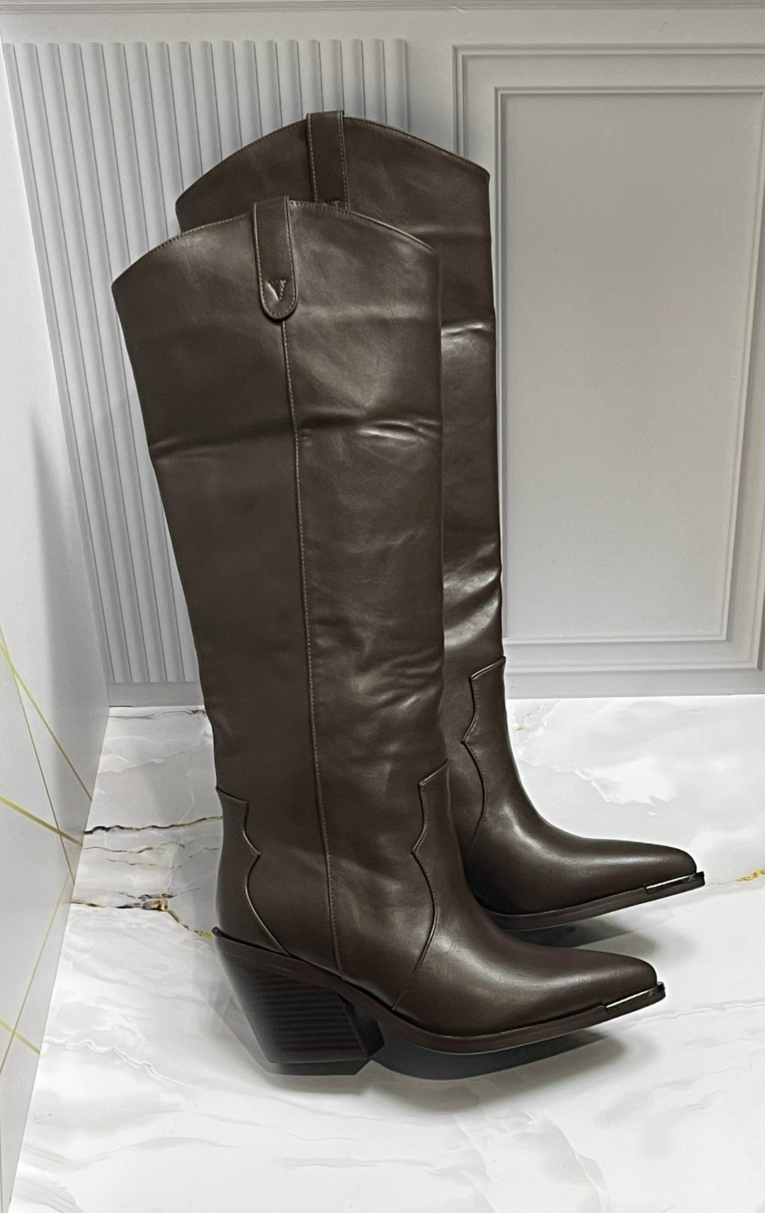 ,женские сапоги,элегантные сапоги,модные сапоги,высокие сапоги