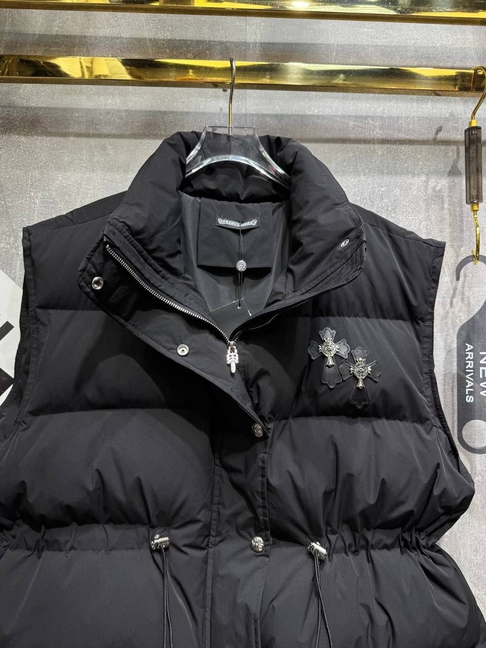 жилет,жилетка,теплый жилет,жилет пуховый moncler,жилет классический