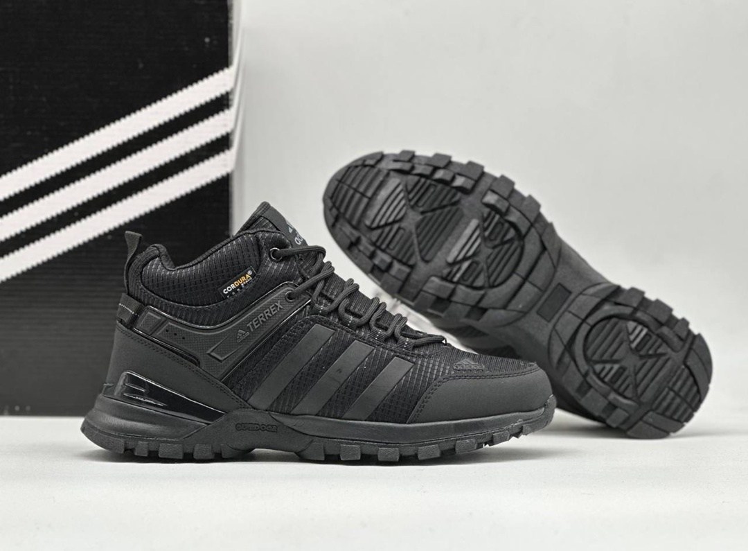 зимние кроссовки adidas,кроссовки adidas terrex зимние,кроссовки зимние мужские adidas,кроссовки мужские adidas,кроссовки adidas climaproof