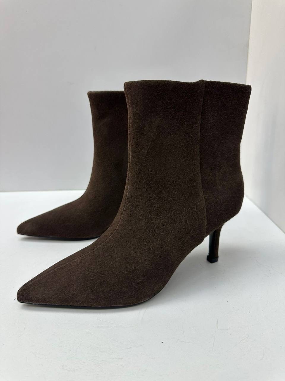 замшевые женские ботильоны с острым носком на,замшевые ботильоны,женские ботильоны с острым носком,,ботильоны женские