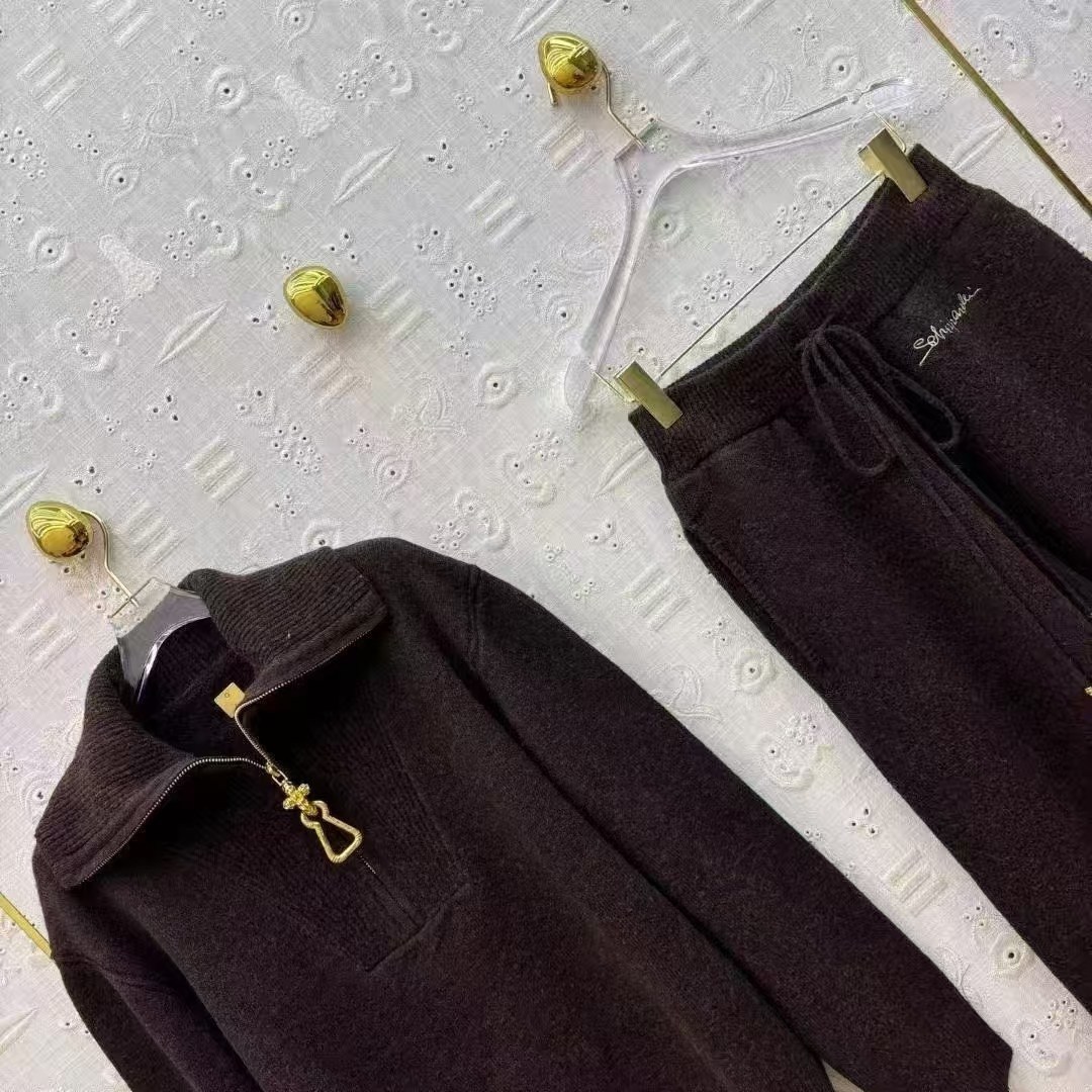 модные костюмы,трикотажные костюмы,костюм фенди,костюм кашемир,спортивные костюм