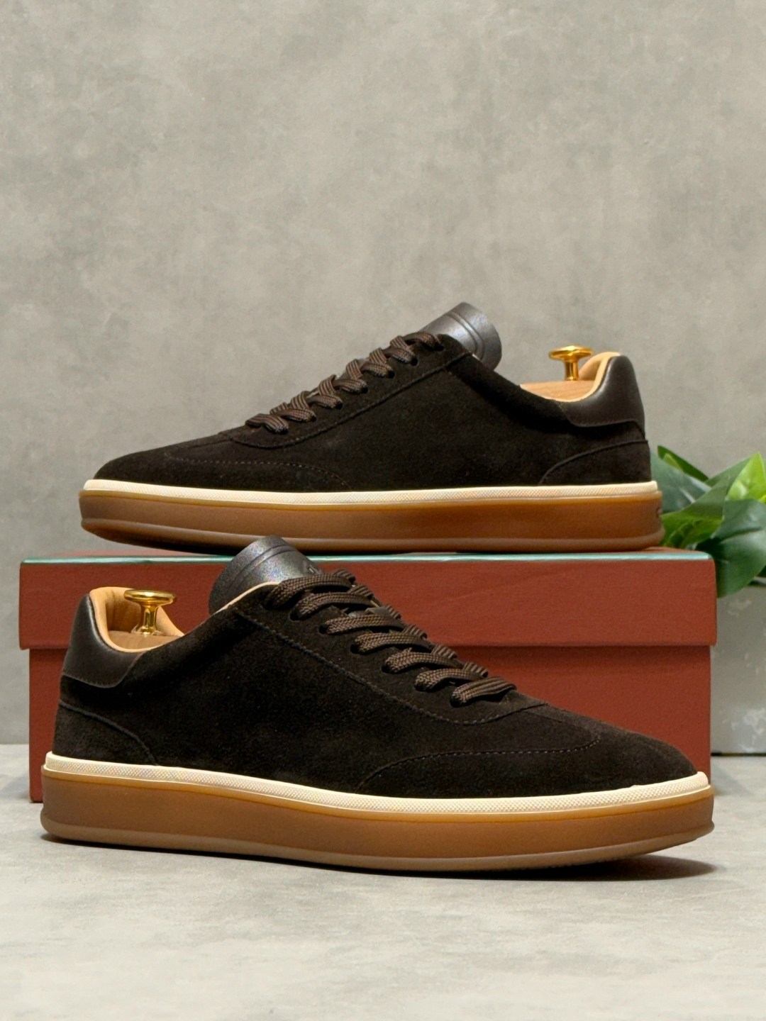 ,кеды из натуральной кожи и замши,кеды замшевые,замшевые кроссовки,кроссовки loro piana