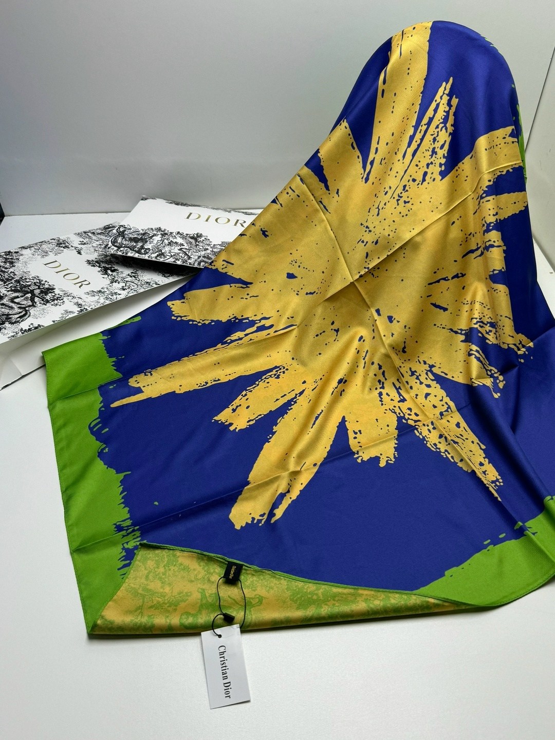 шелковые платки,женский платок,платок dior,платок палантин,шелковый женский платок