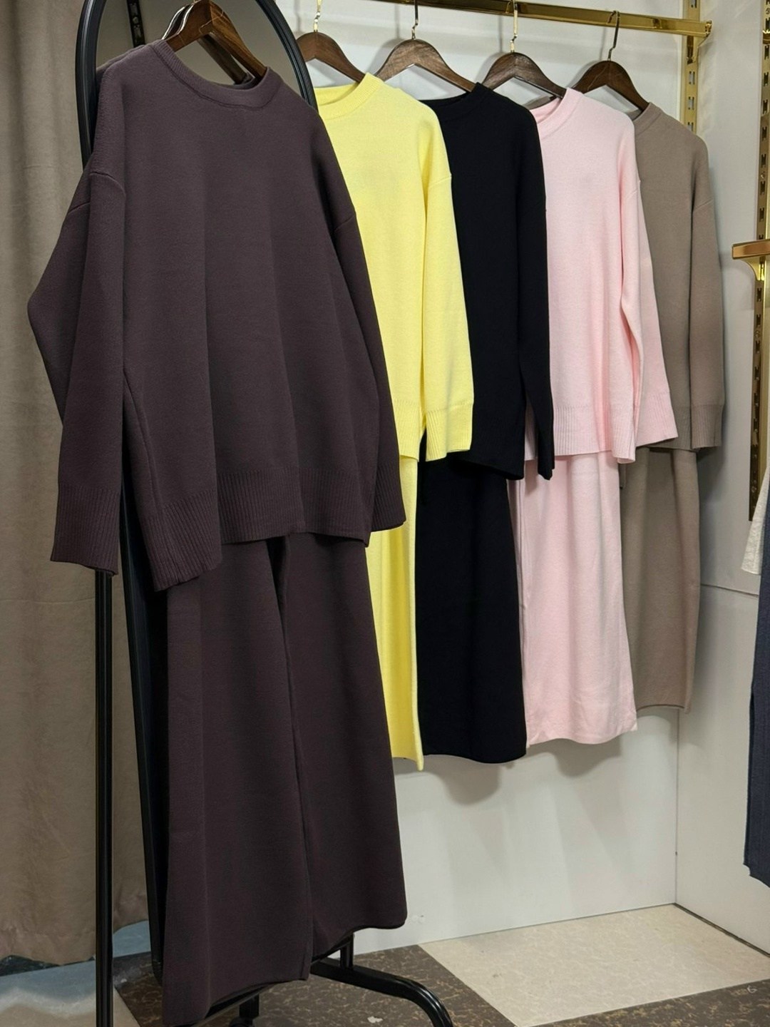 костюмы брючные,стильные костюмы,трикотажный костюм,костюм кашемир,костюм со штанами