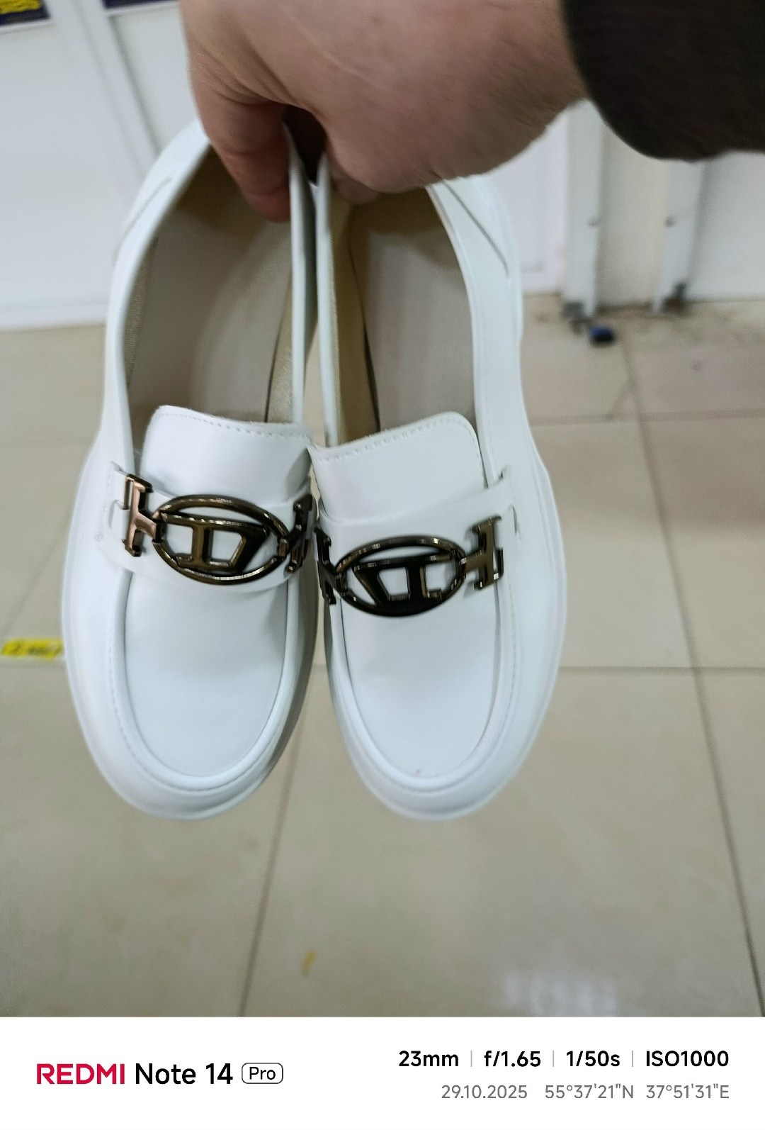 ,лоферы женские,белые лоферы школьные,мокасины женские,женские слипоны