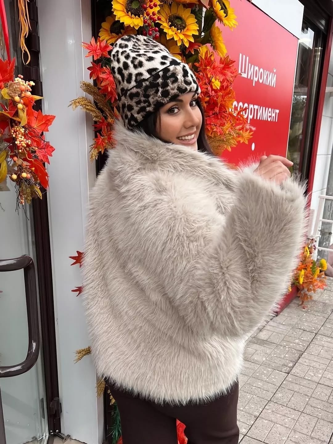 искусственная шуба,шуба из эко меха,меховое пальто,шуба модная,шуба искусственная женская
