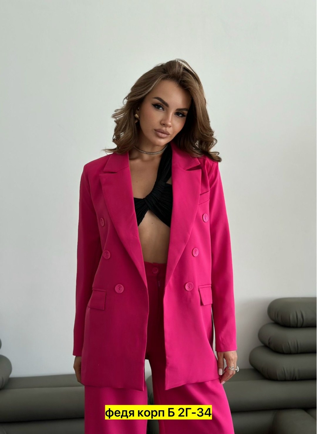 женские костюмы,брючные костюмы женские,женский классический брючный костюм,костюм брючный деловой классический,брючный костюм синий